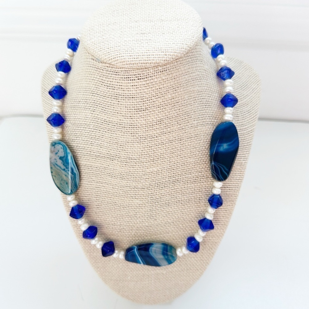 NWT Genuine Blue Lace Agate Beads, Crystals & Pearls Necklace Blue & White